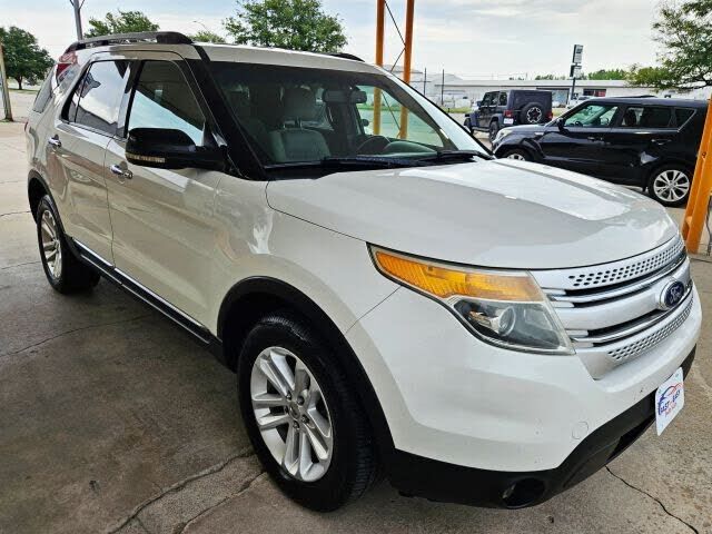 2011 FORD Explorer