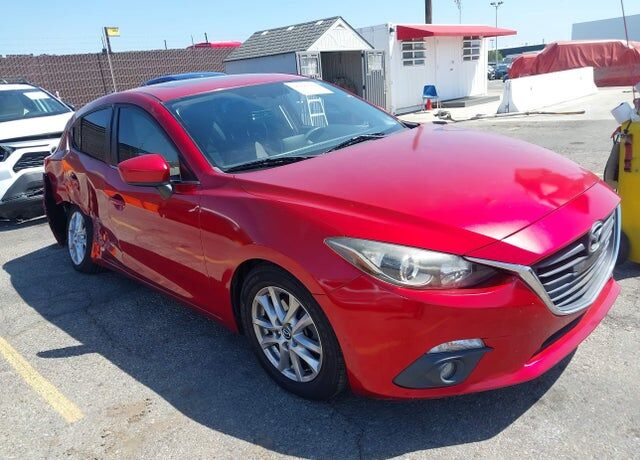 2016 MAZDA Mazda3