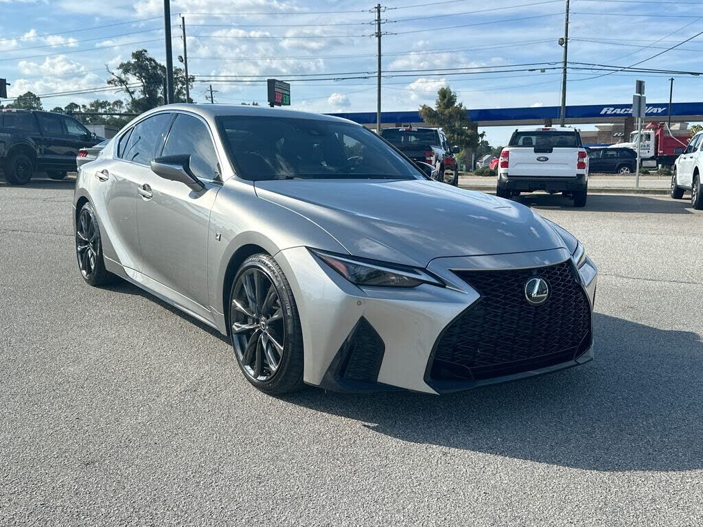 2023 Lexus IS