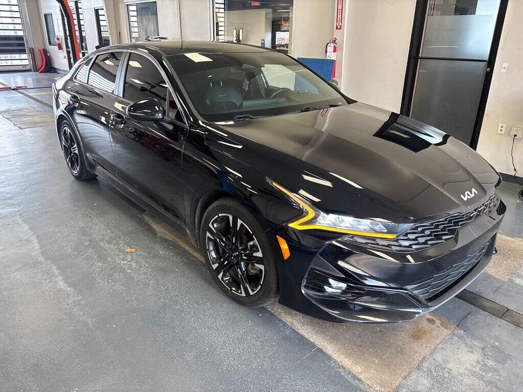 2022 KIA K5