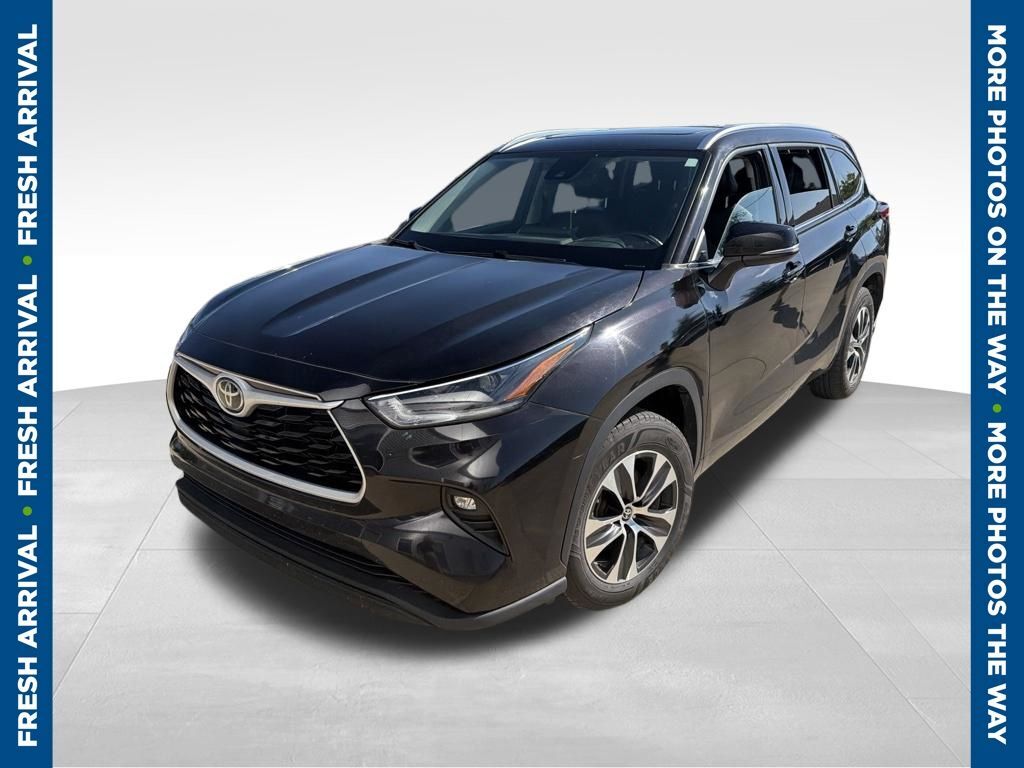 2021 TOYOTA Highlander