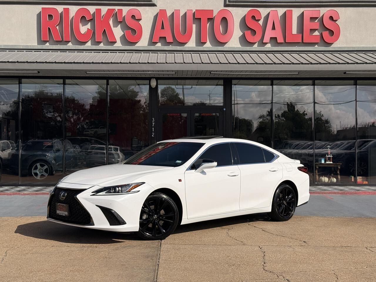 2023 LEXUS ES
