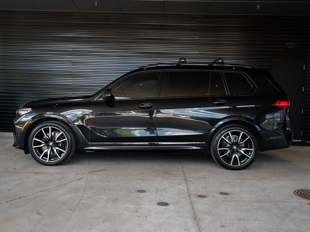 2021 BMW X7