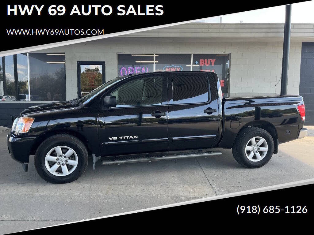 2013 NISSAN Titan