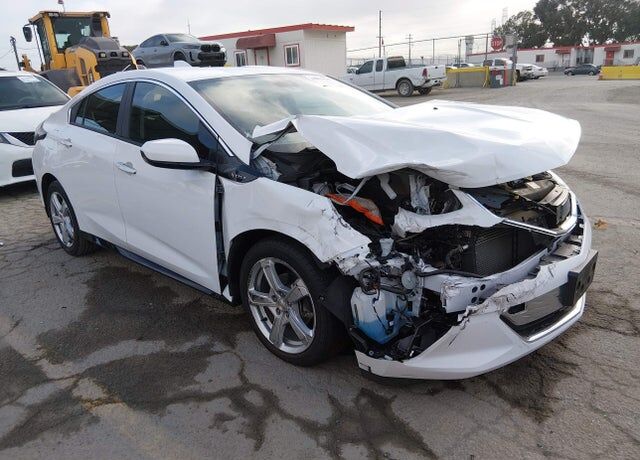2018 CHEVROLET Volt