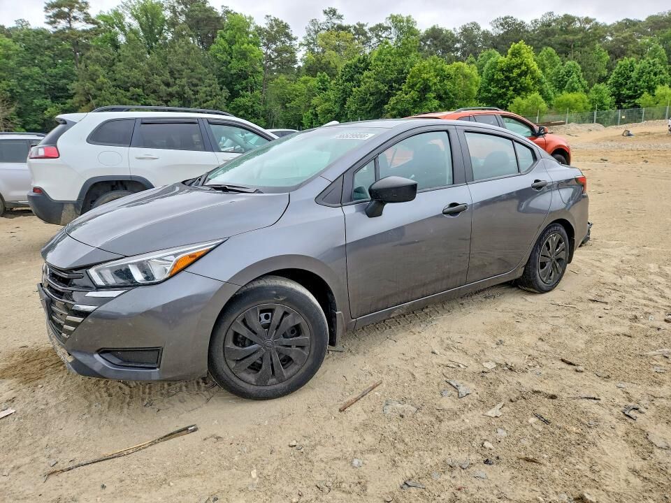 2024 NISSAN Versa