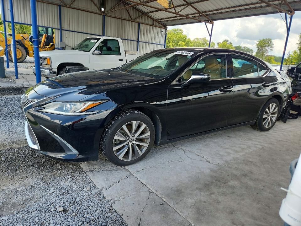 2020 LEXUS ES