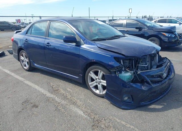 2013 TOYOTA Corolla