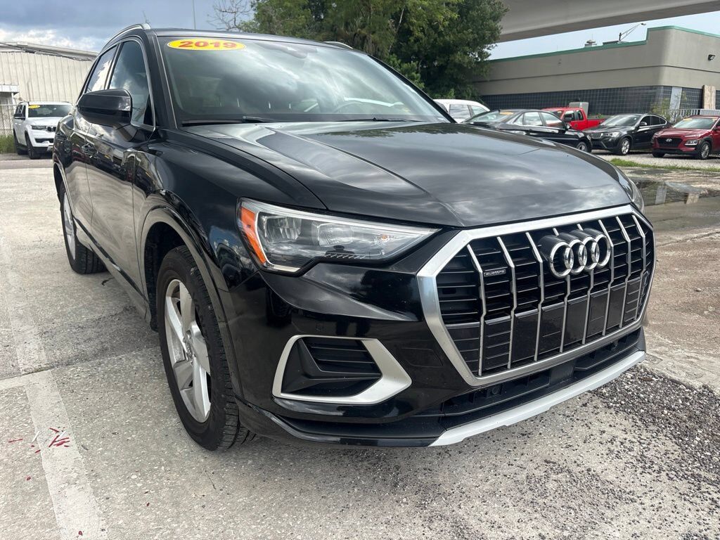 2019 AUDI Q3