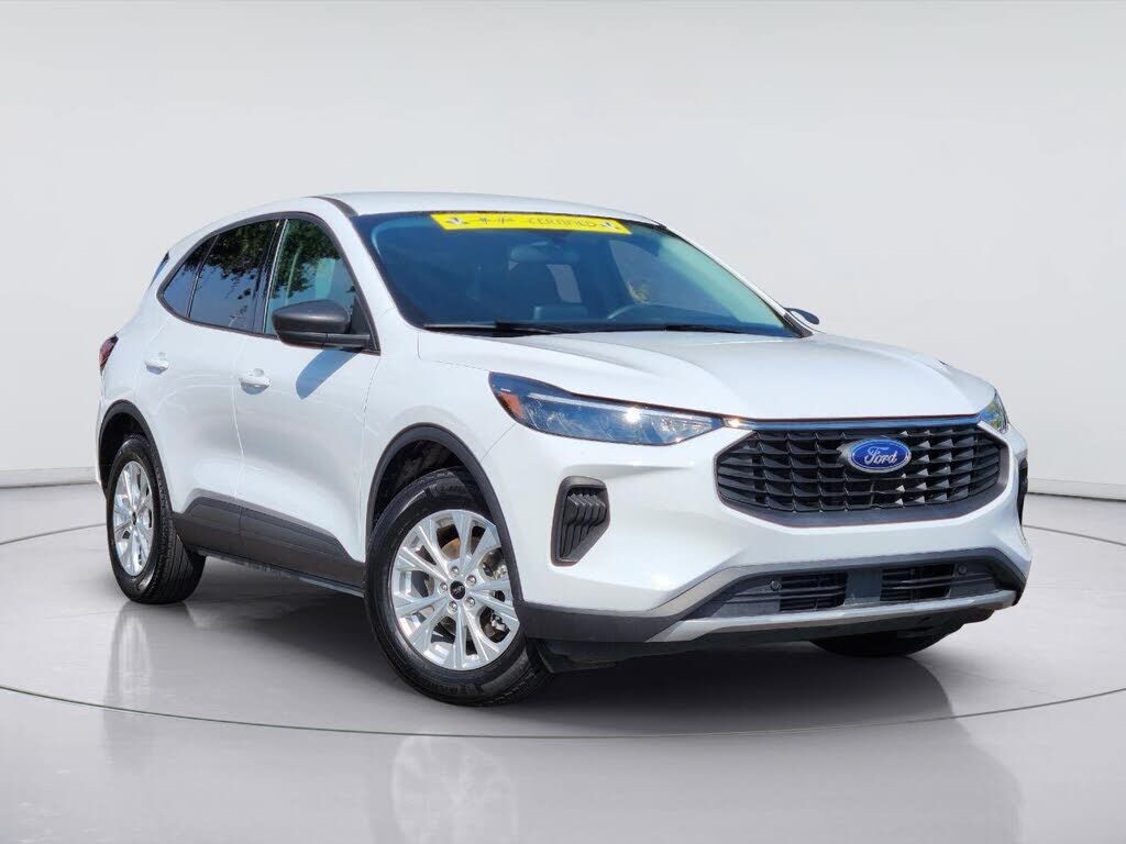 2025 FORD Escape