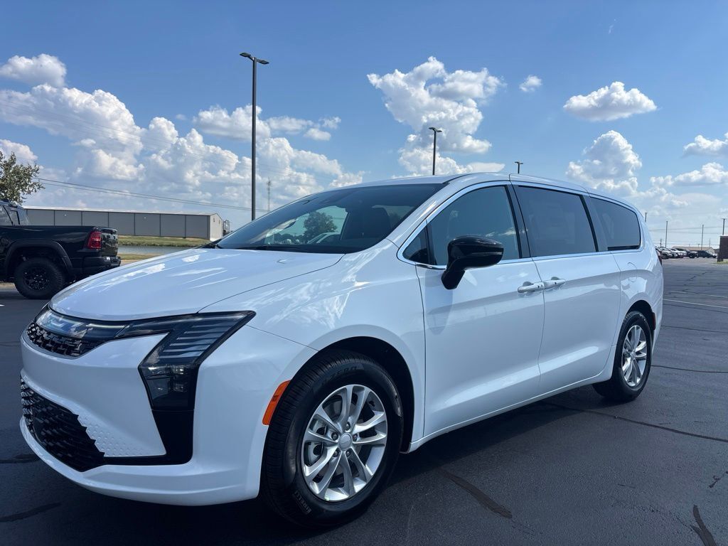 2027 CHRYSLER Pacifica