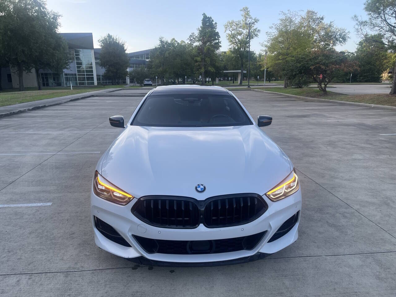 2022 BMW M850i