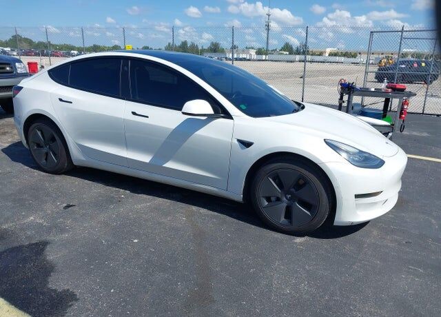2021 TESLA Model 3