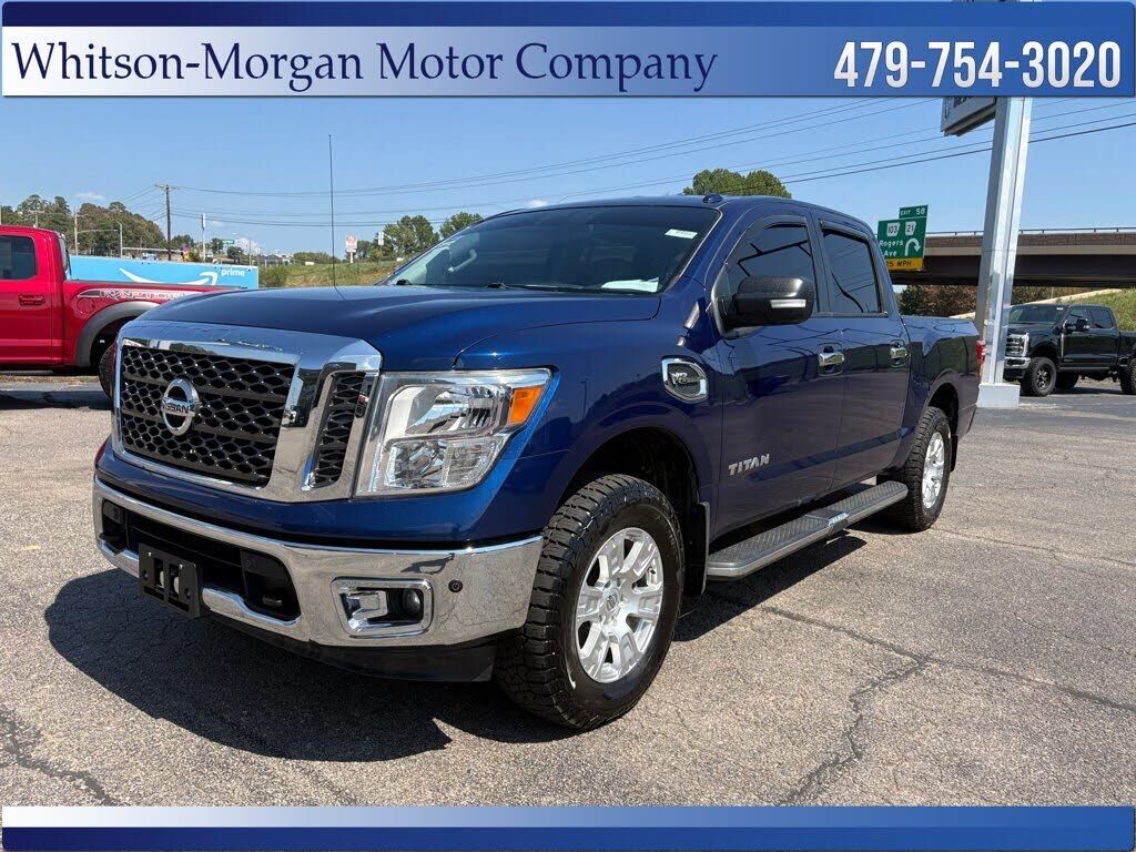 2017 NISSAN Titan