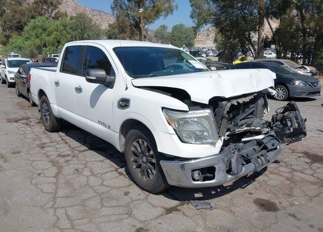 2017 NISSAN Titan