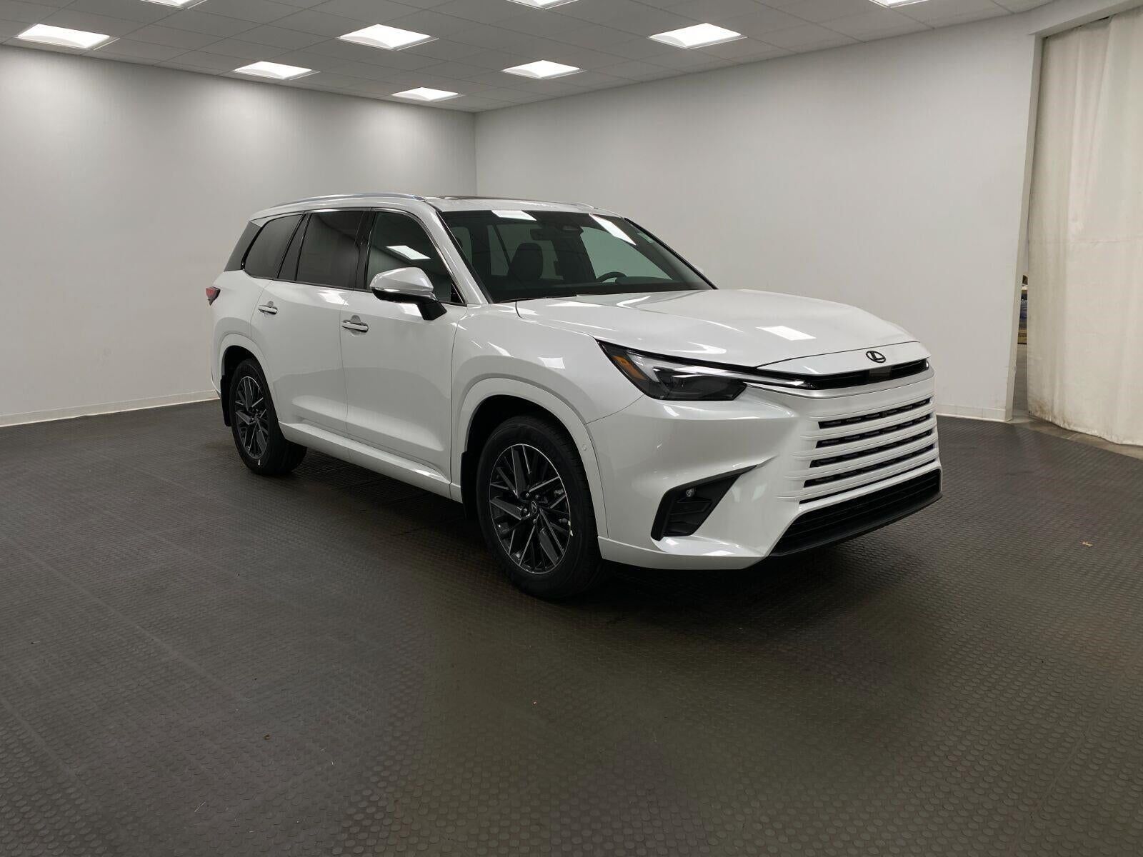 2026 LEXUS TX