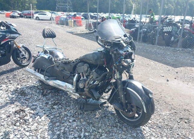 2017 INDIAN MOTORCYCLE Chieftain Dark Horse