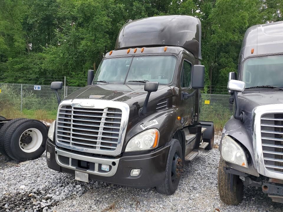 2017 FREIGHTLINER Cascadia