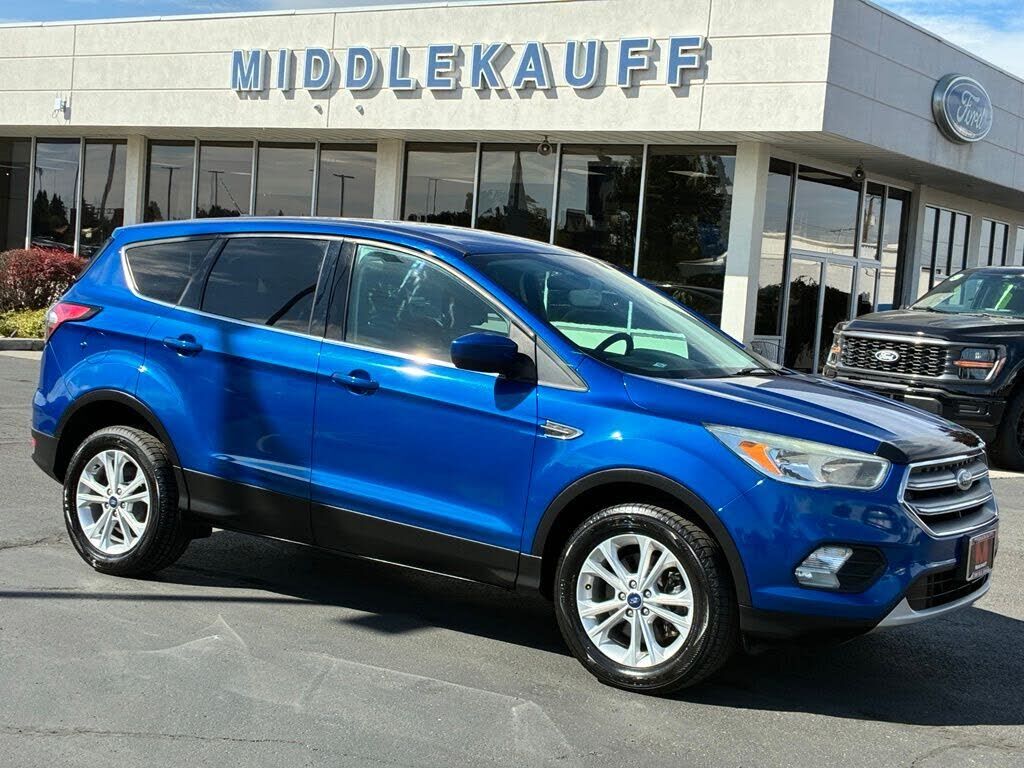 2017 FORD Escape