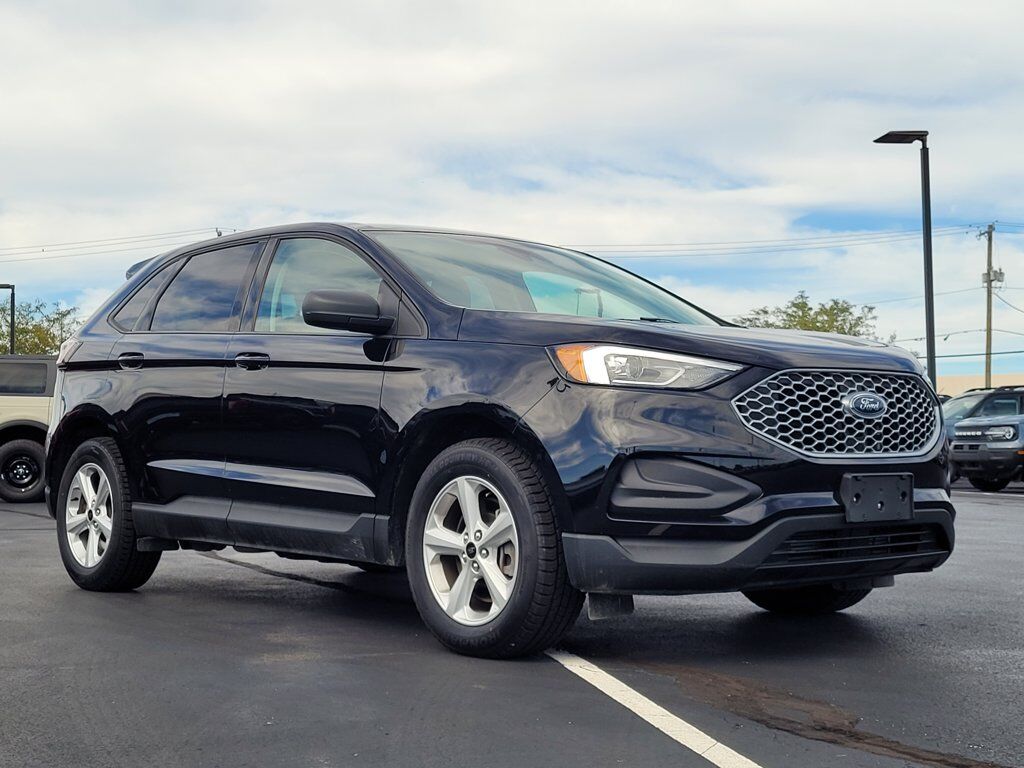 2023 FORD Edge