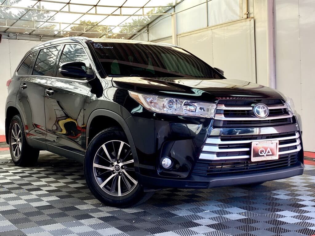 2019 TOYOTA Highlander