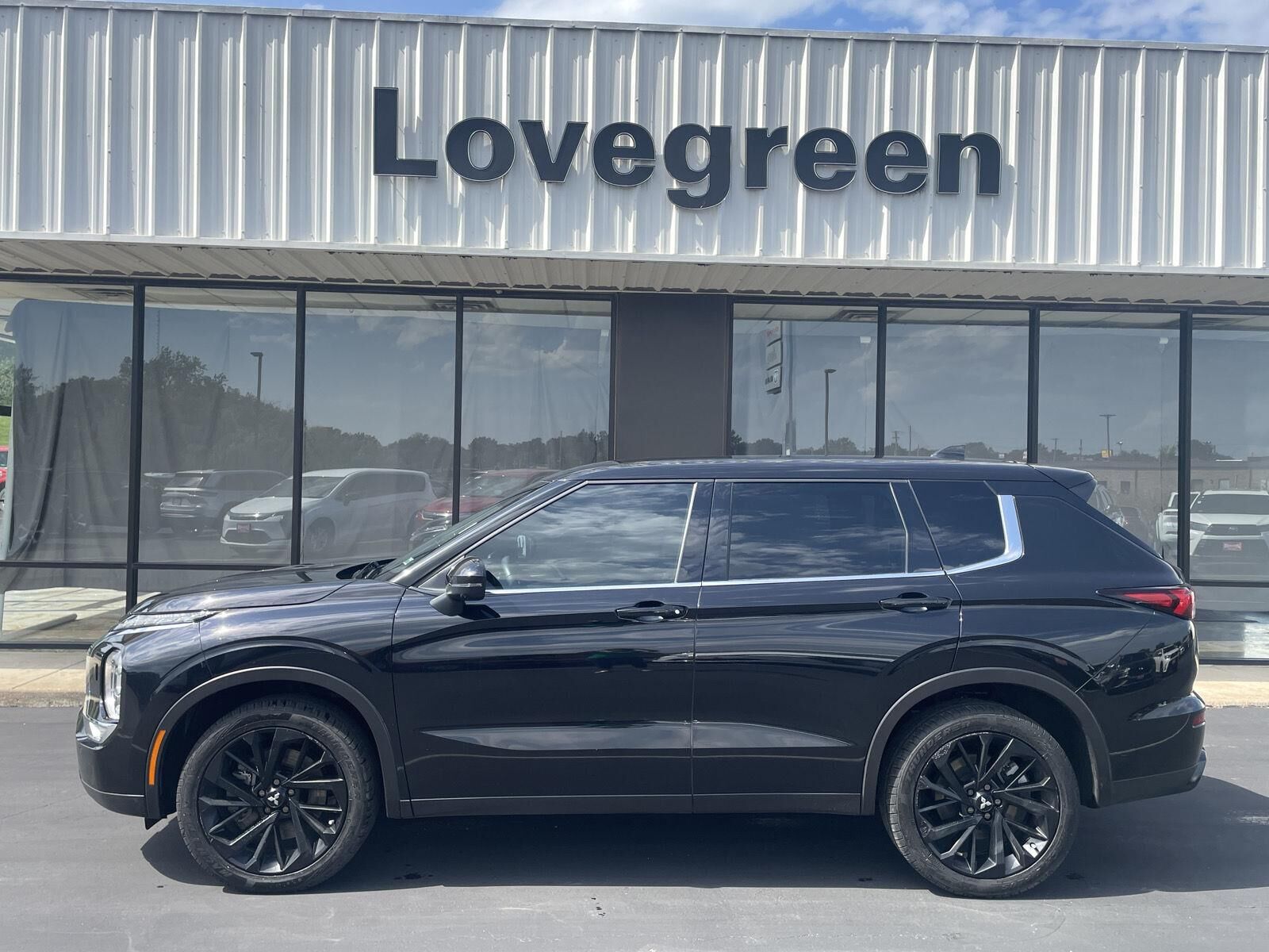 2023 MITSUBISHI Outlander
