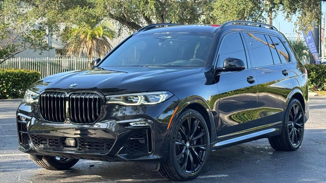2021 BMW X7