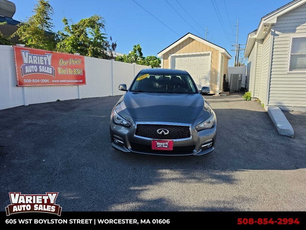 2015 INFINITI Q50