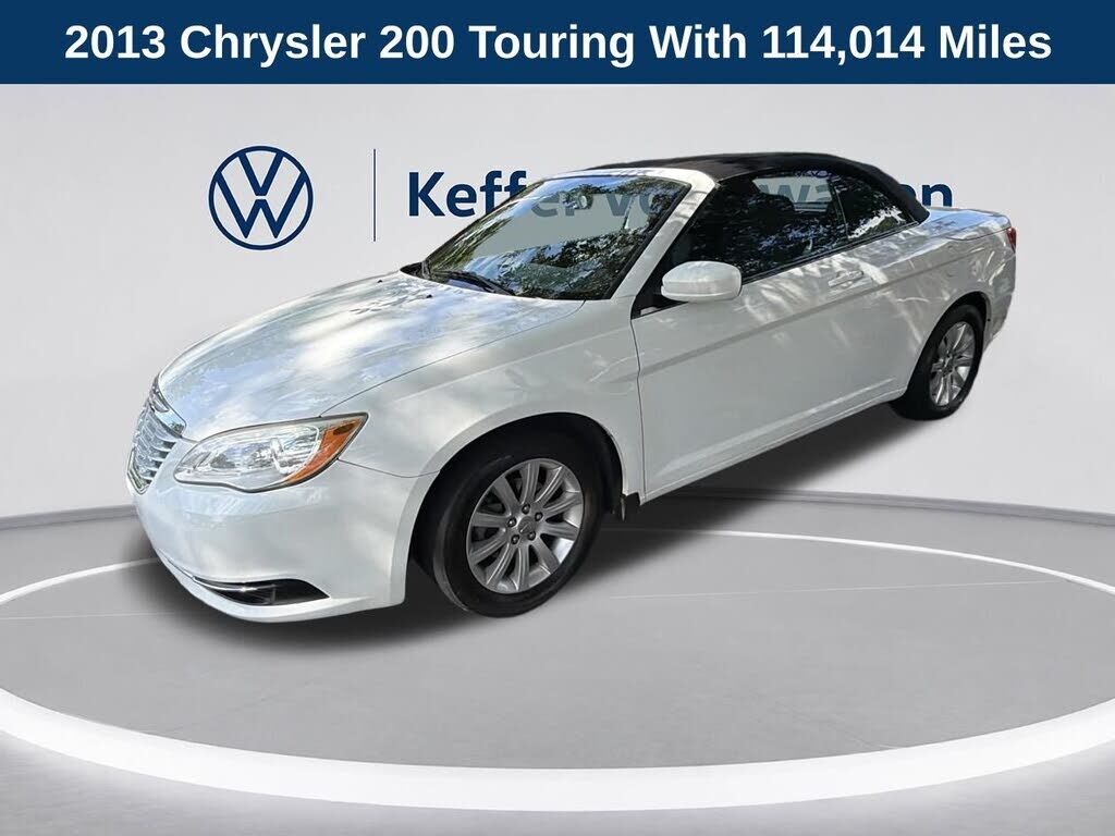 2013 CHRYSLER 200