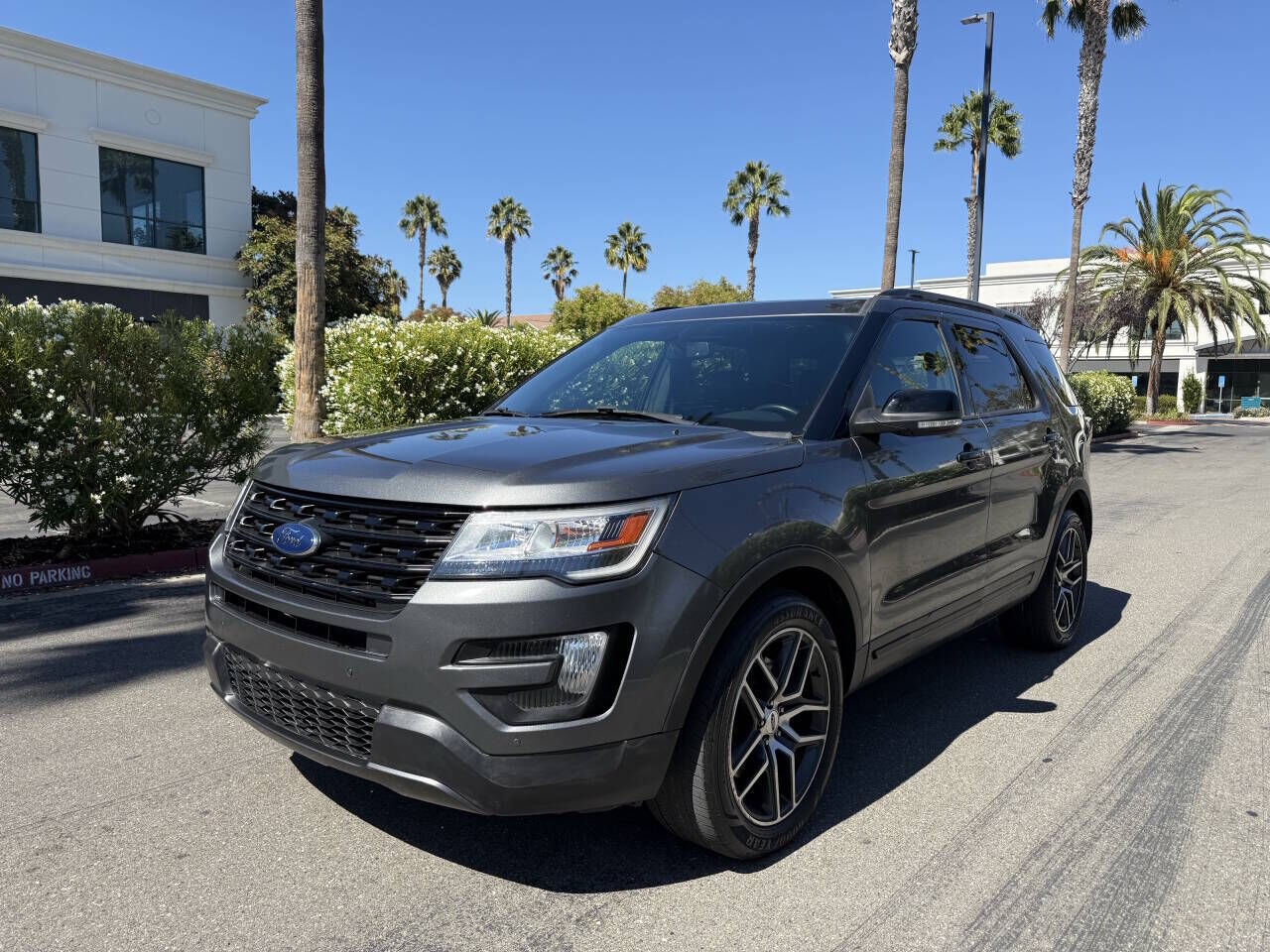 2017 FORD Explorer