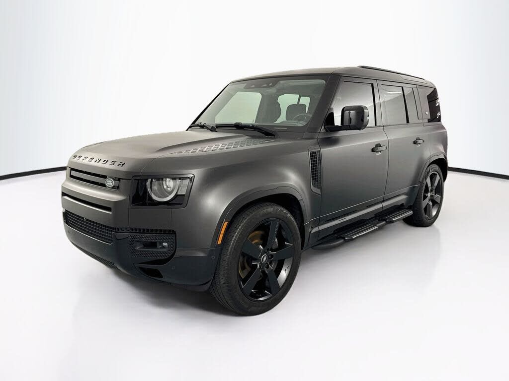 2024 LAND ROVER Defender