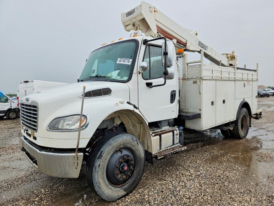 2016 FREIGHTLINER M2