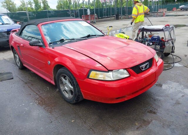 2004 FORD Mustang