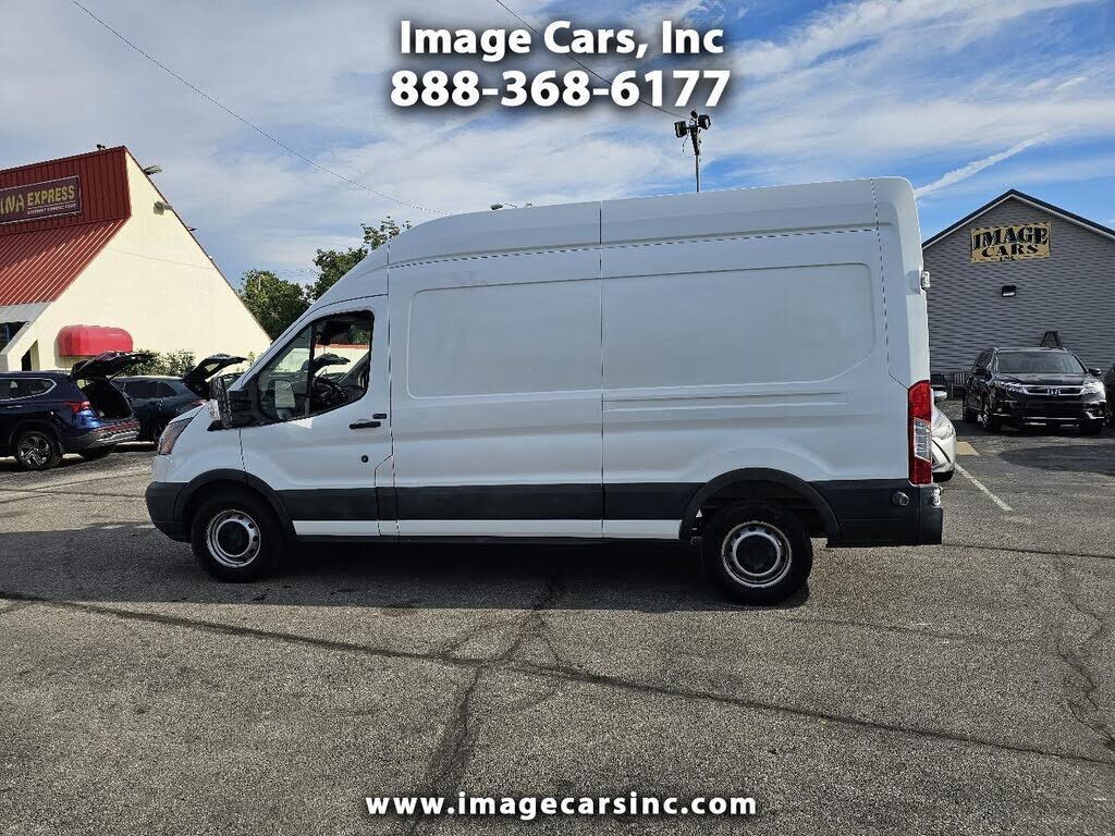 2017 FORD Transit