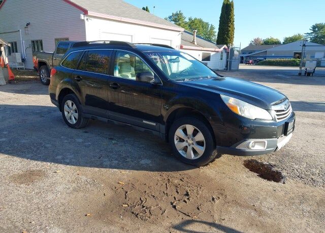 2011 SUBARU Outback