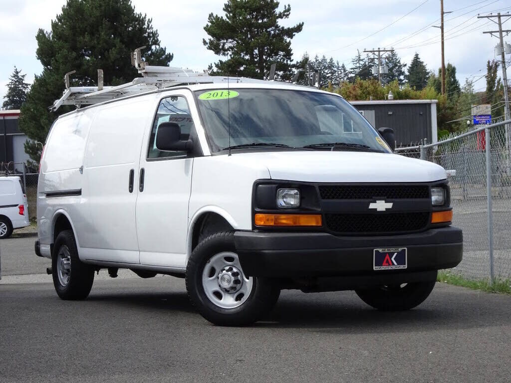 2013 CHEVROLET Express