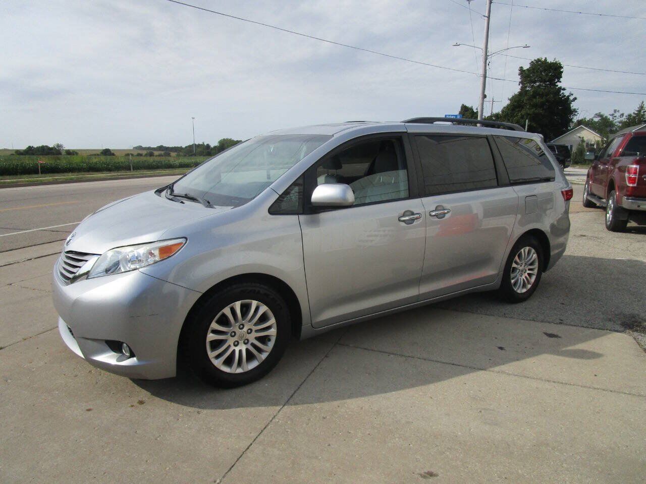 2015 TOYOTA Sienna