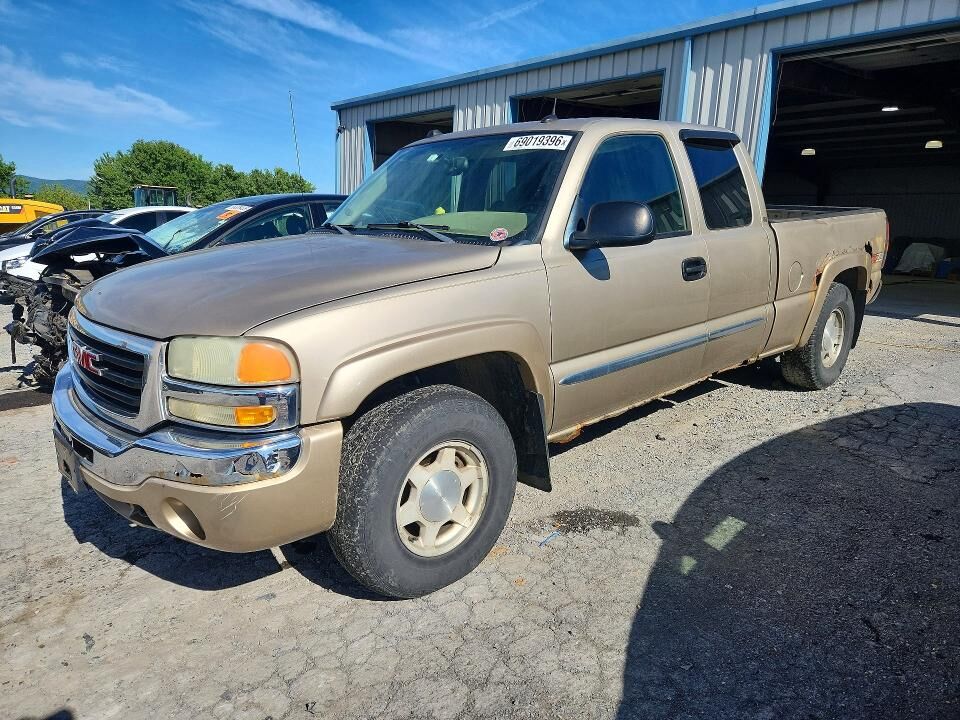 2004 GMC Sierra