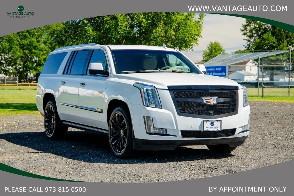 2019 CADILLAC Escalade ESV