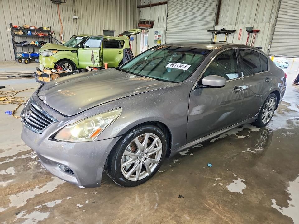 2010 INFINITI G37