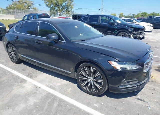 2024 VOLVO S90