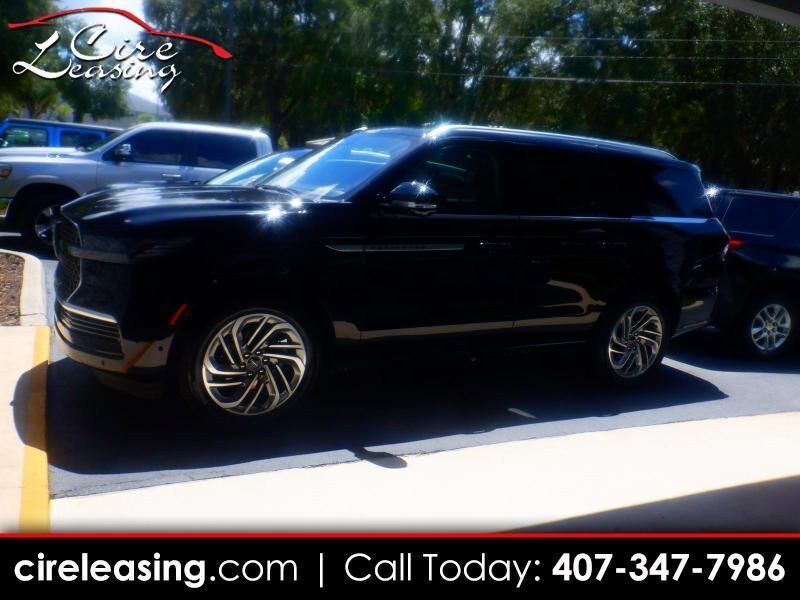 2025 LINCOLN Navigator