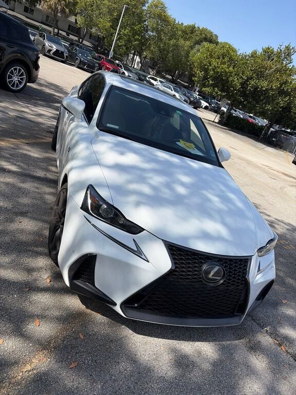 2020 LEXUS IS