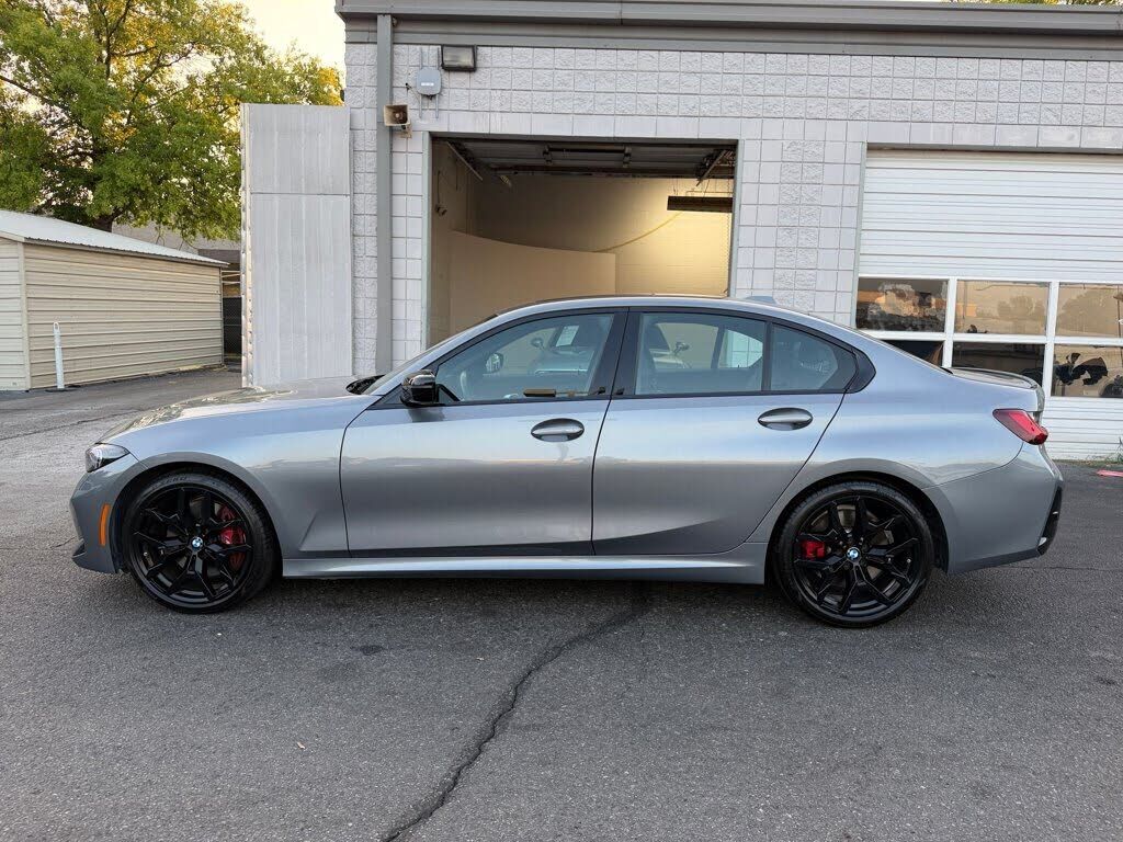 2026 BMW 330i
