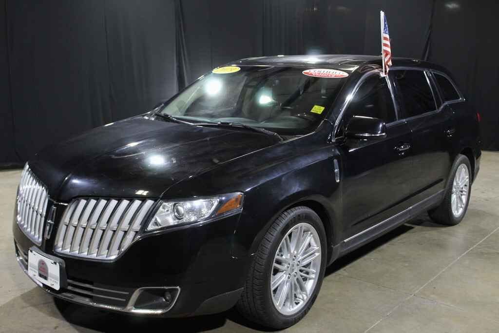 2019 LINCOLN MKT