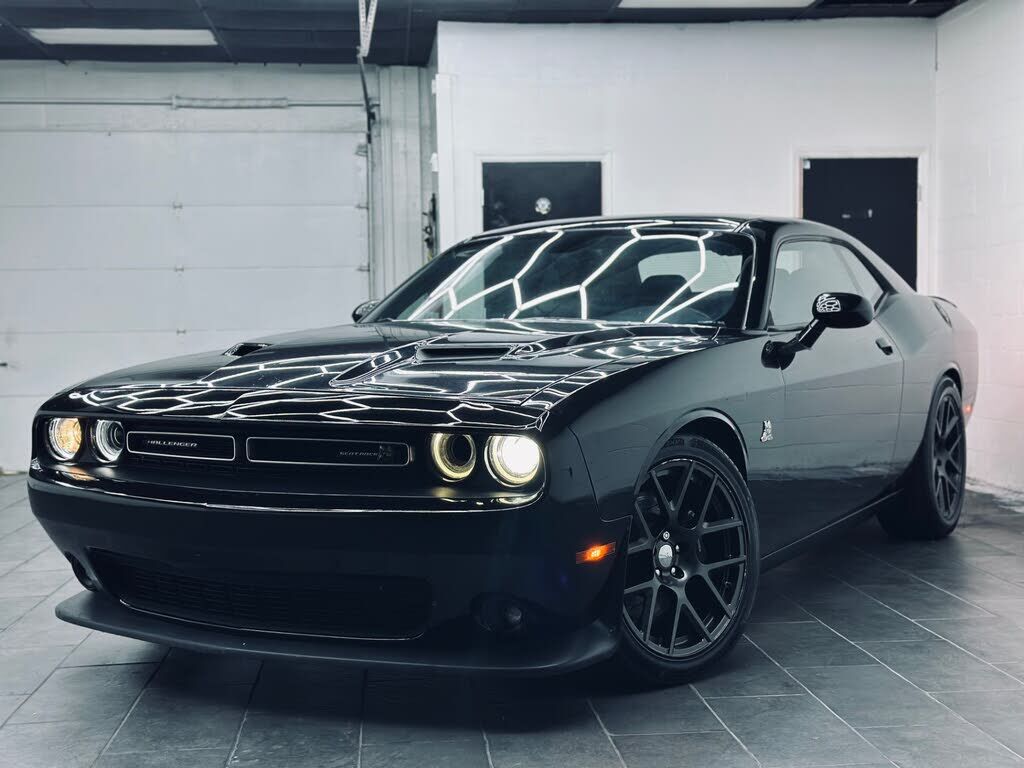 2016 DODGE Challenger