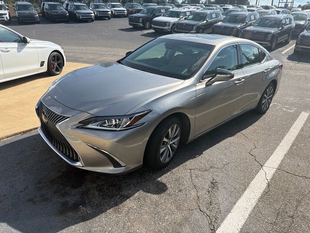 2019 Lexus ES