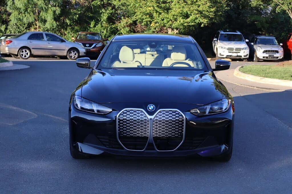 2025 BMW i4