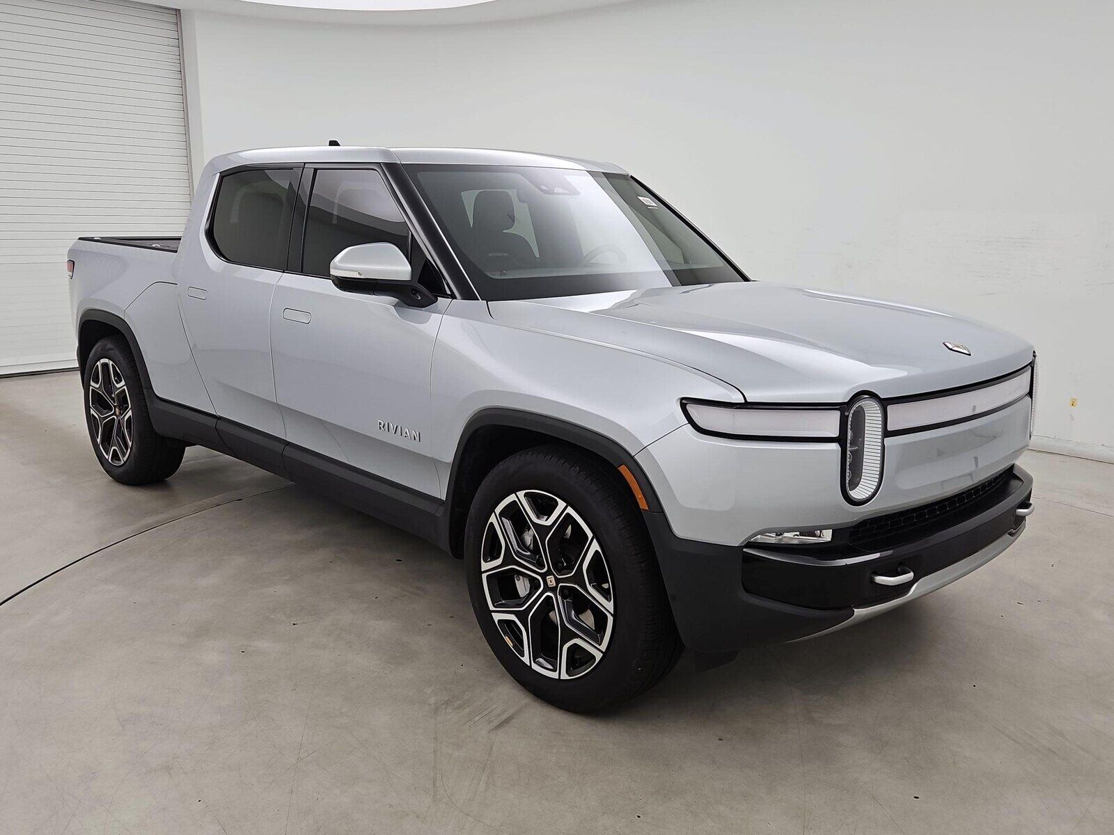 2024 RIVIAN R1T