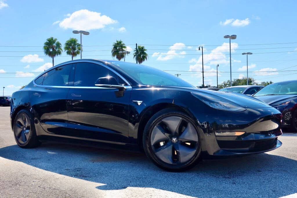 2018 TESLA Model 3